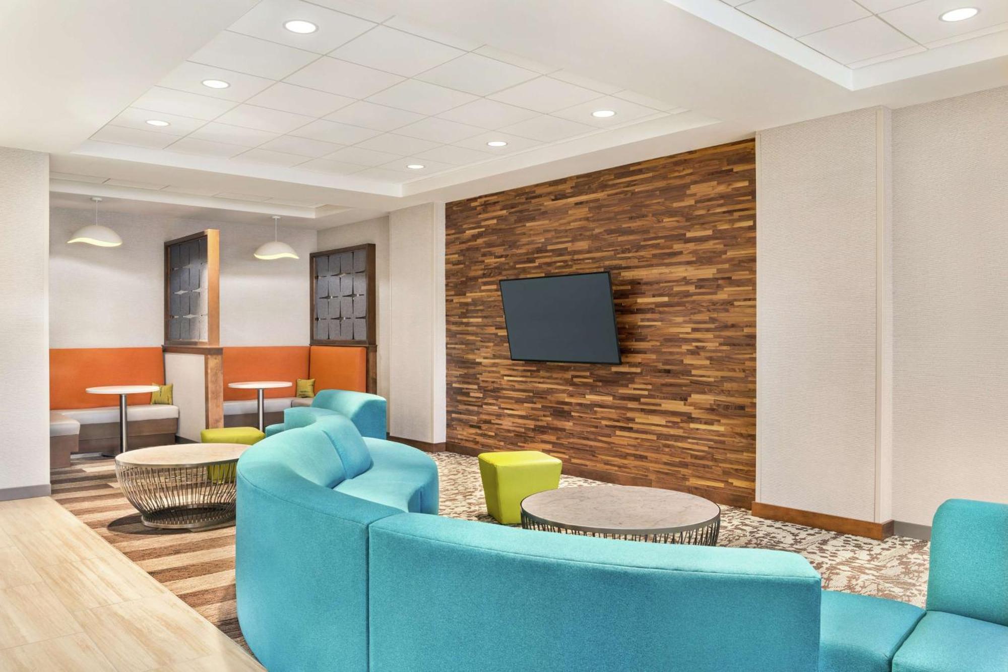 Hampton Inn & Suites Miami, Kendall, Executive Airport Country Walk Екстериор снимка