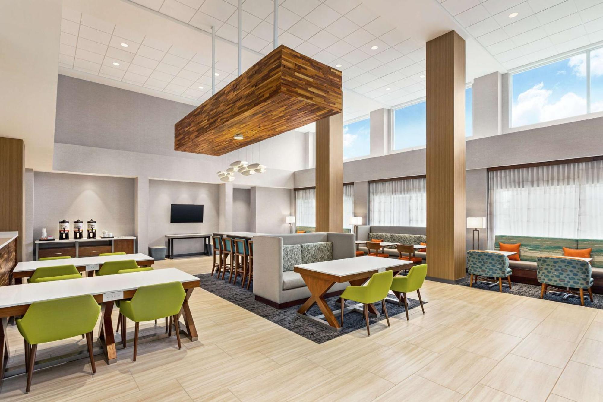 Hampton Inn & Suites Miami, Kendall, Executive Airport Country Walk Екстериор снимка